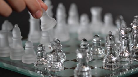 Gläsernes Schachspiel